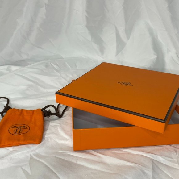 Authentic Hermes Empty Box with small bag - Picture 3 of 3